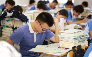 高考自我鉴定推荐5篇