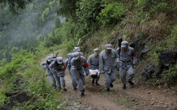 游红军洞的作文5篇